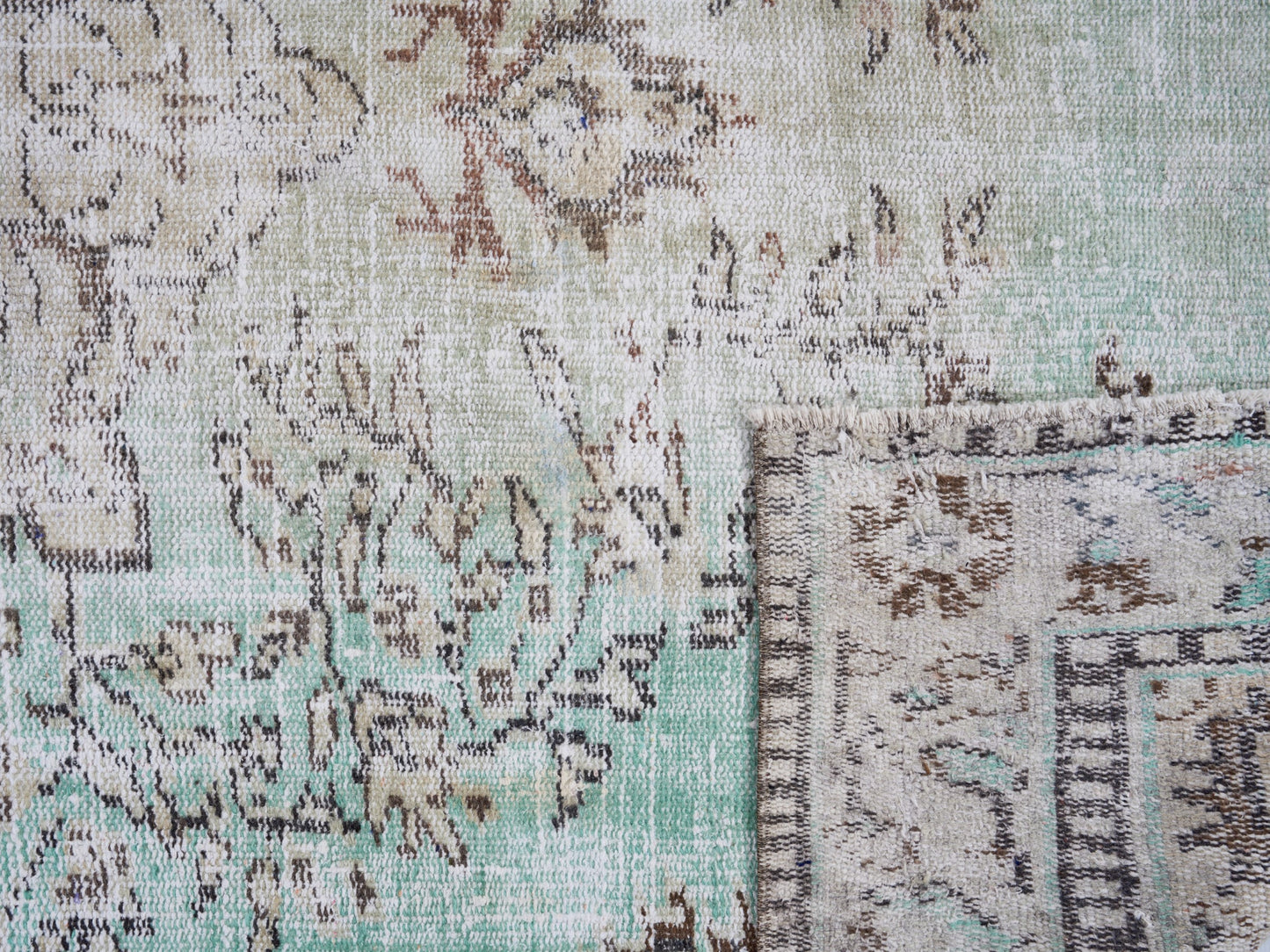 T-1805 - 5'4" x 8'8"