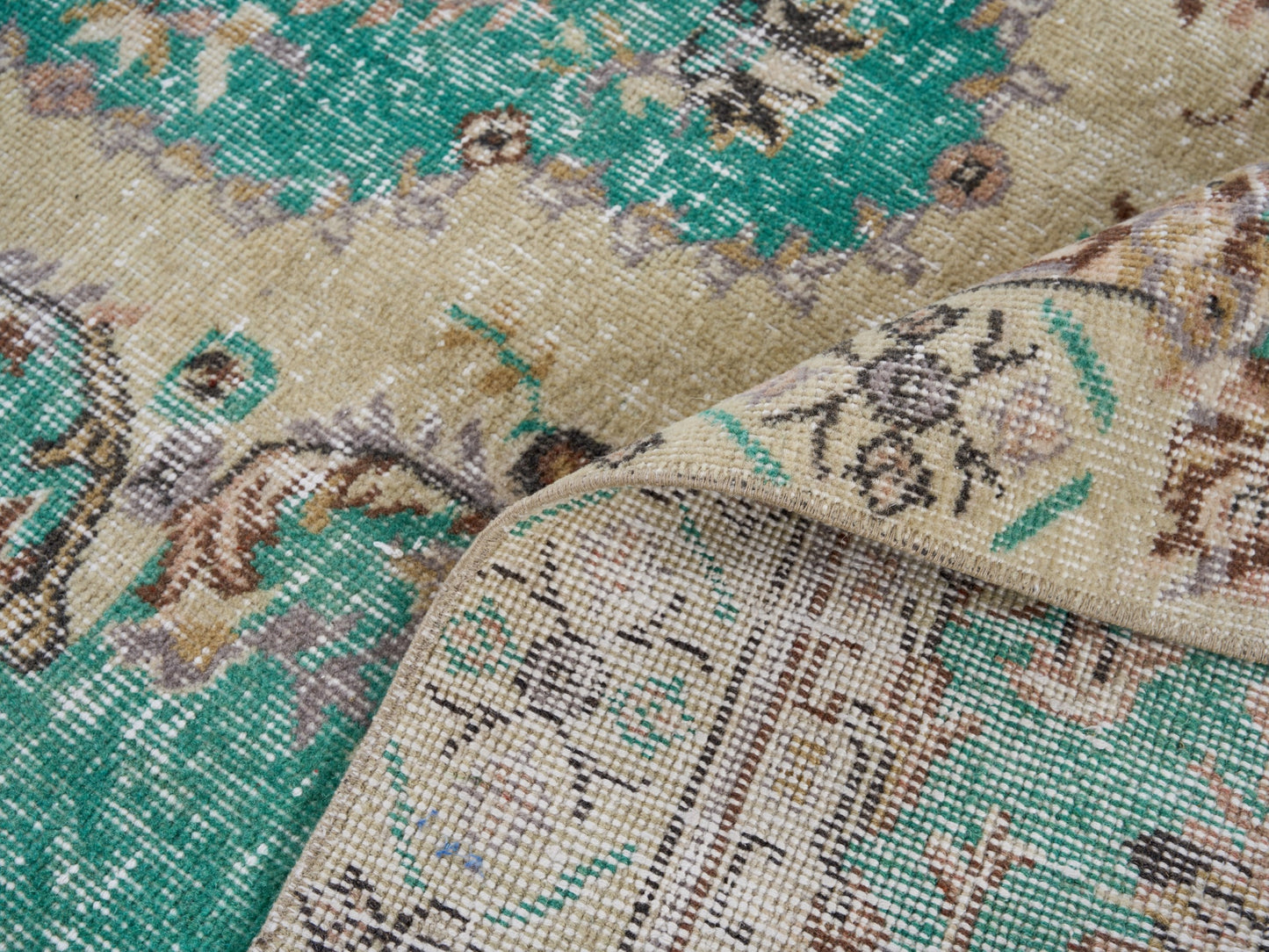 T-1819 - 4'10" x 9'6"