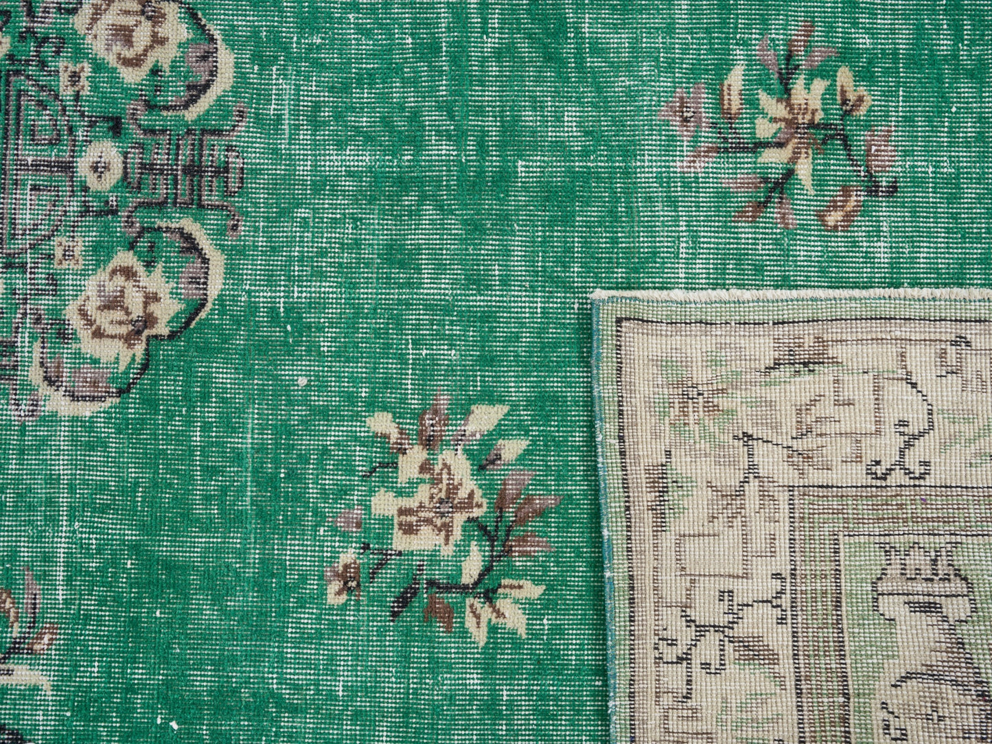 T-2381 - 5'9" x 8'9"