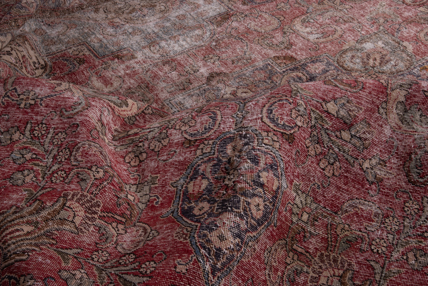 4469 - 11'6" x 18'1"