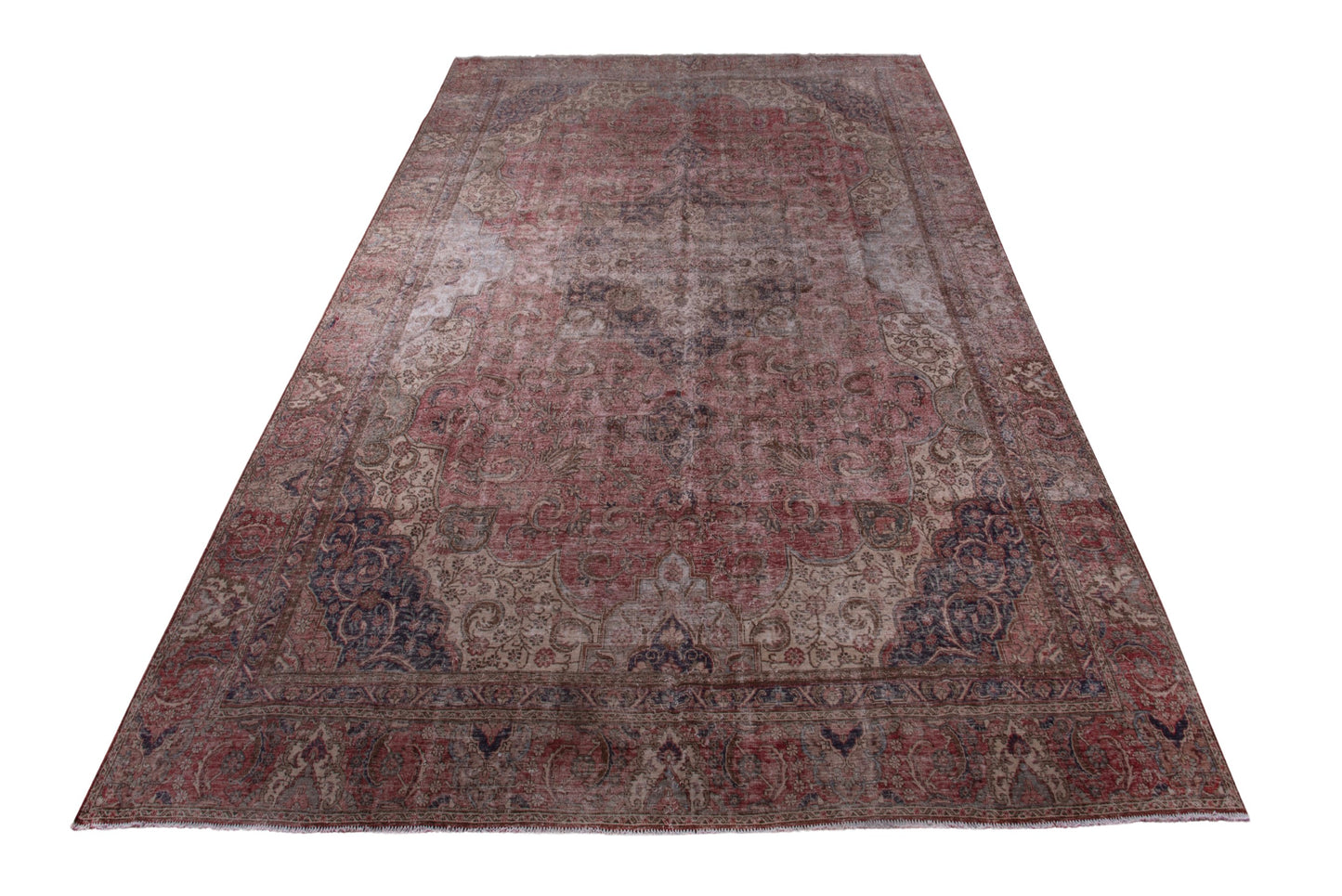 4469 - 11'6" x 18'1"