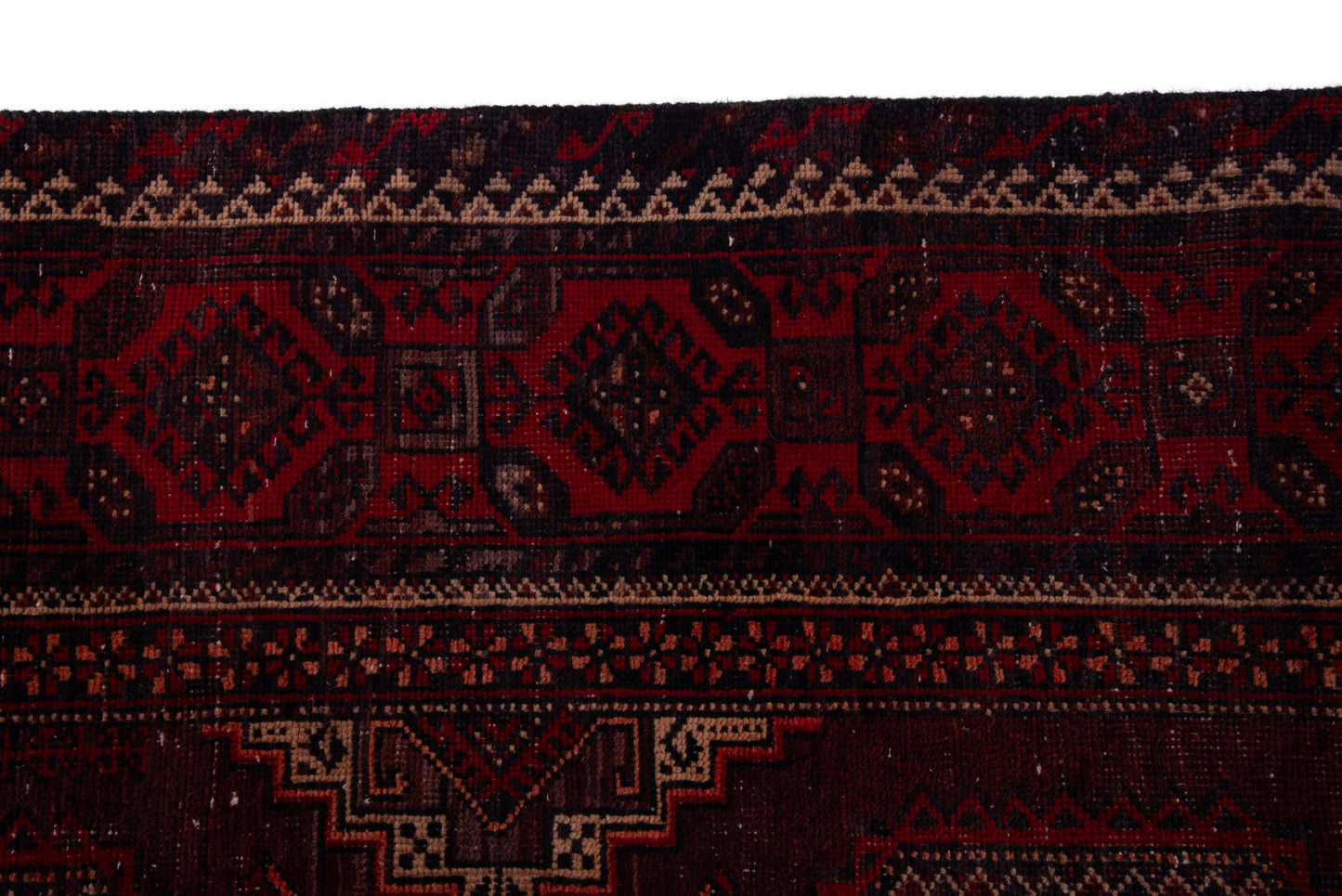 4676 - 4'11" x 13'10"