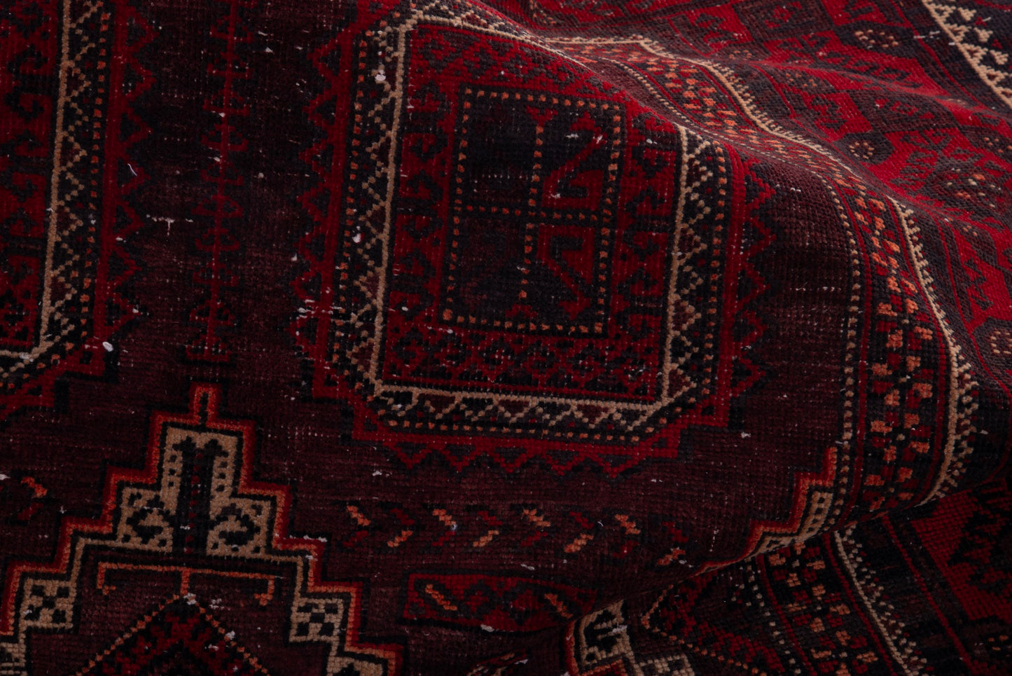 4676 - 4'11" x 13'10"