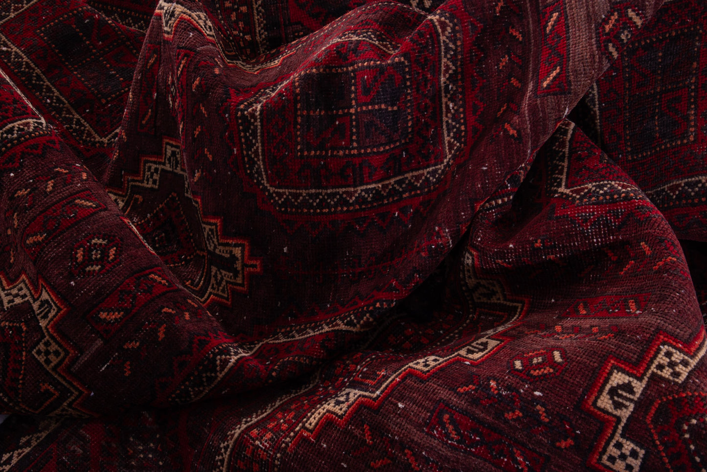 4676 - 4'11" x 13'10"