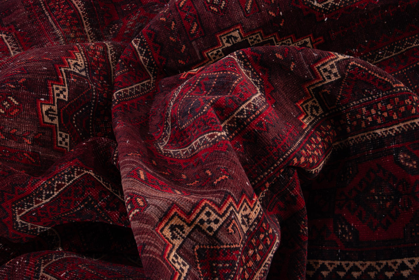 4676 - 4'11" x 13'10"