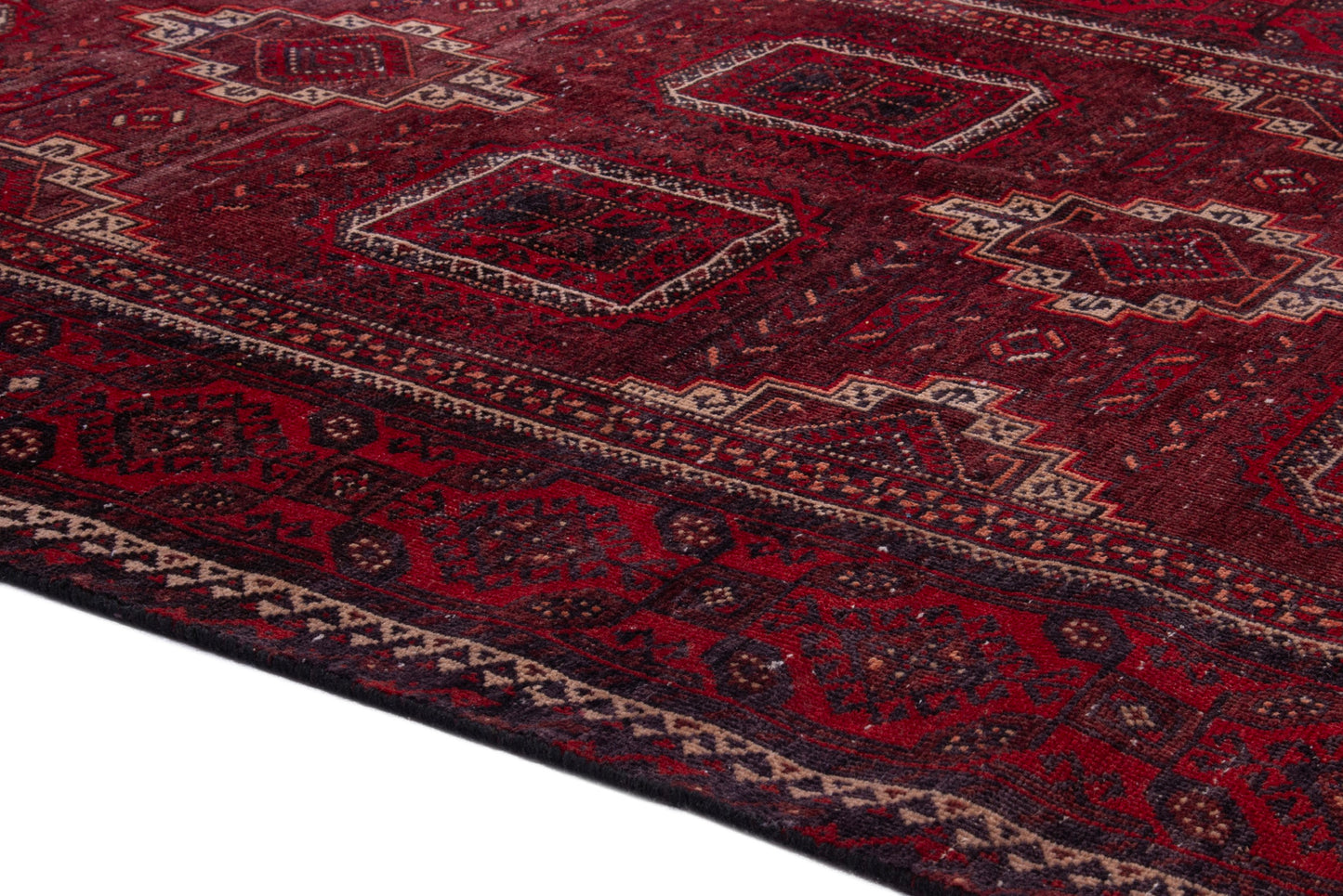 4676 - 4'11" x 13'10"