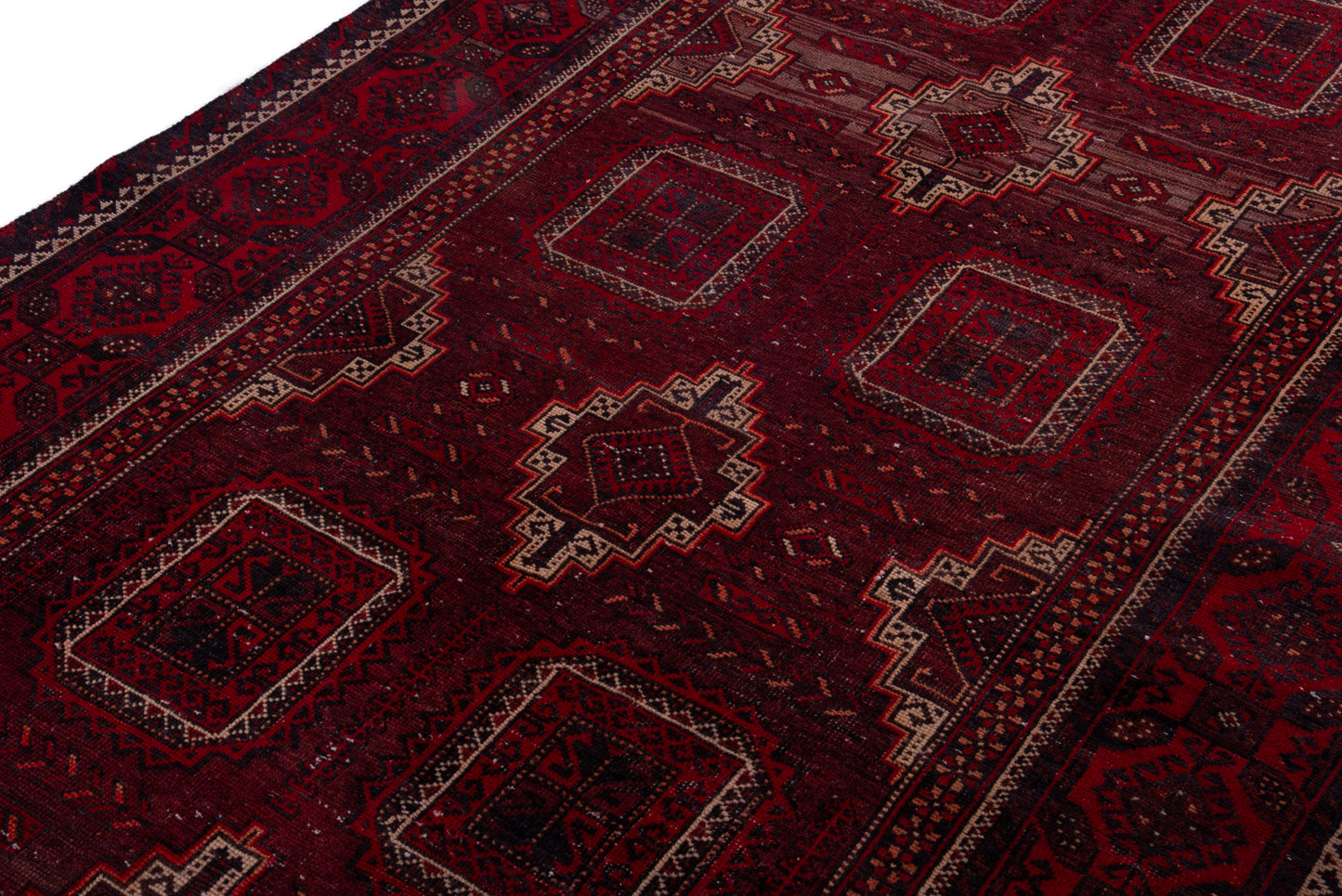 4676 - 4'11" x 13'10"