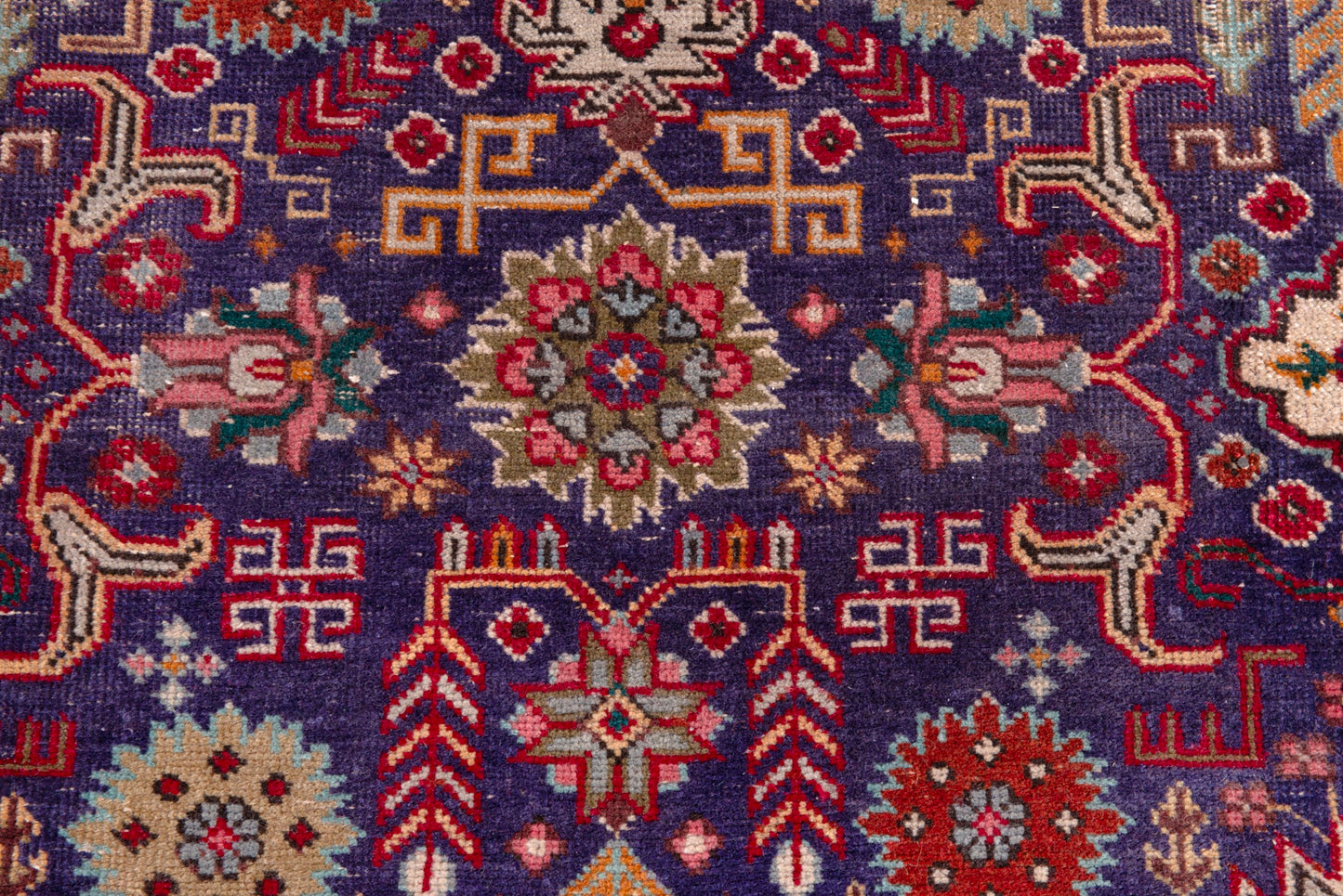 4956 - 9'9" x 12'11"