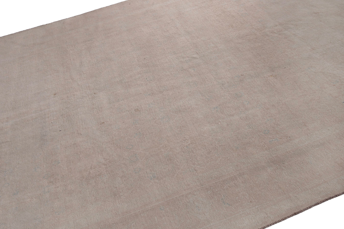 5002 - 8'9" x 12'2"