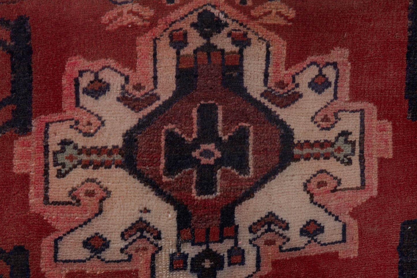 5610 - 1'9" x 3'3"