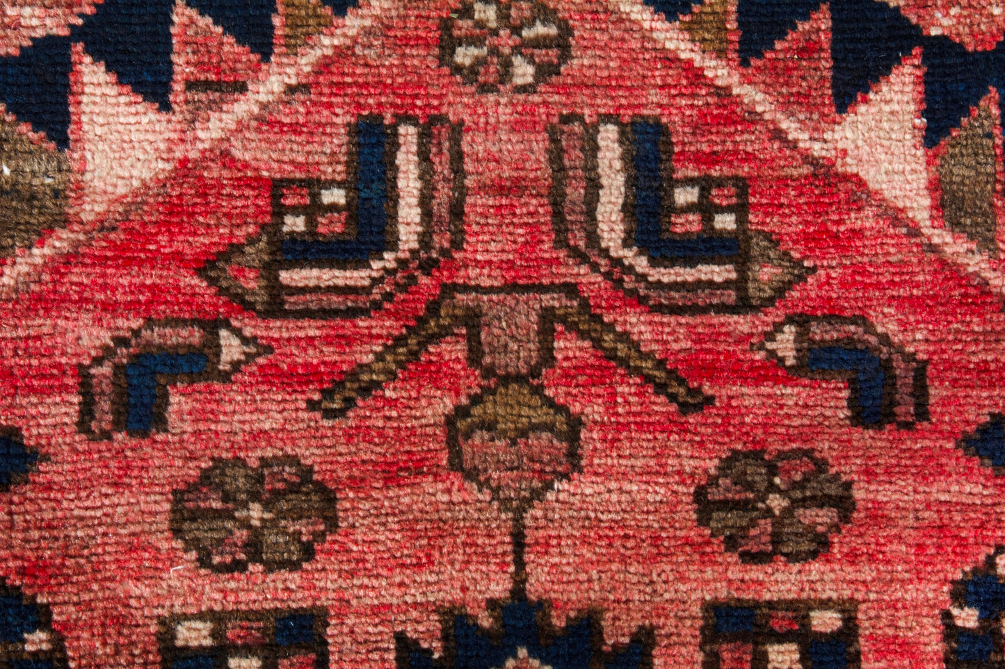 5957 - 3'10" x 8'4"