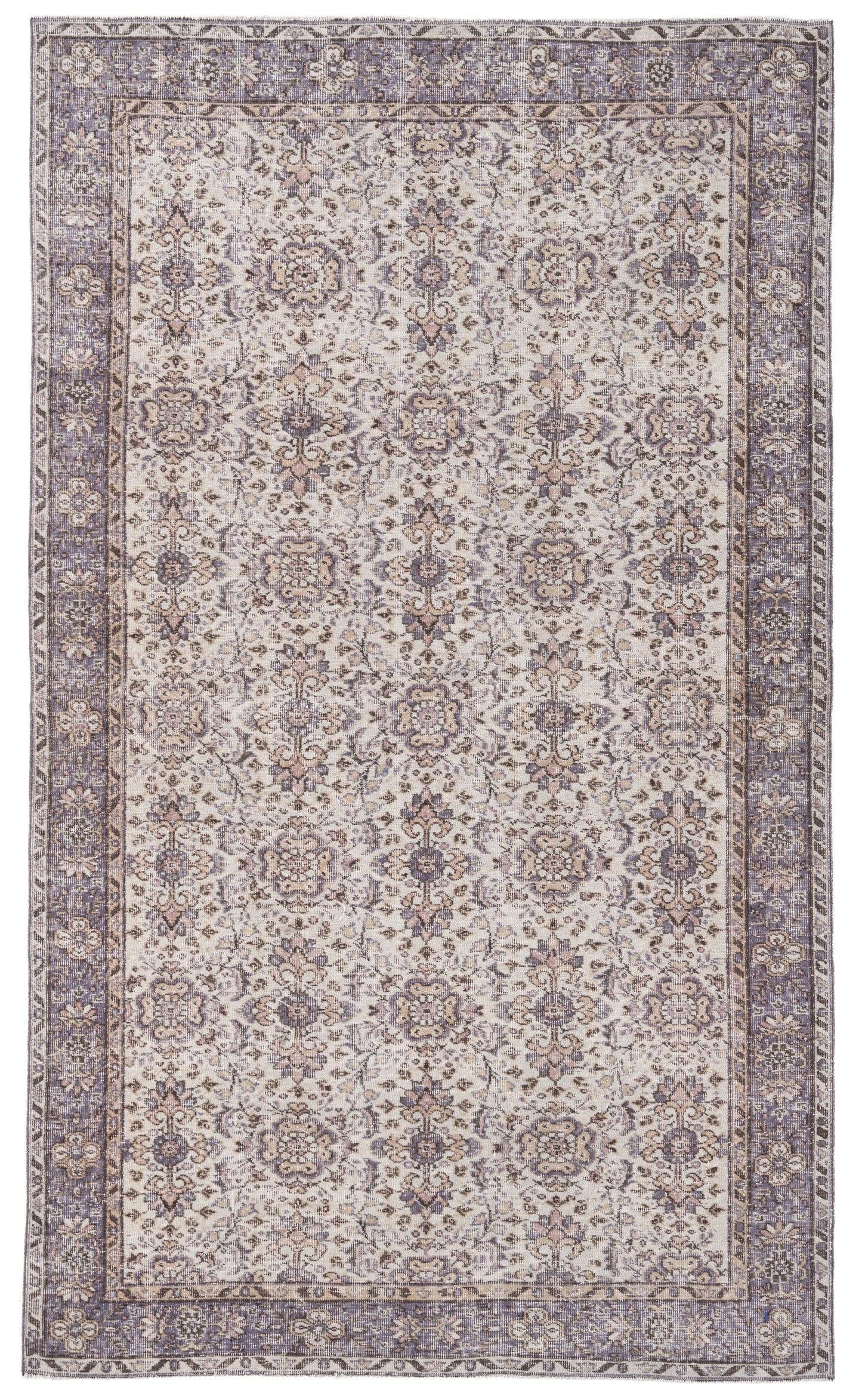 3260 - 5'6" x 9'5"