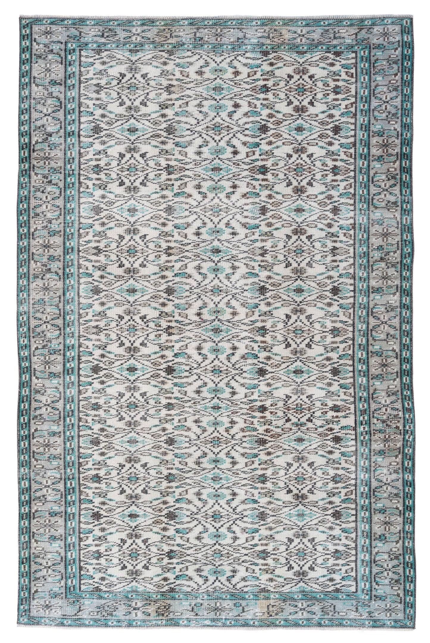 3331 - 5'1" x 7'10"
