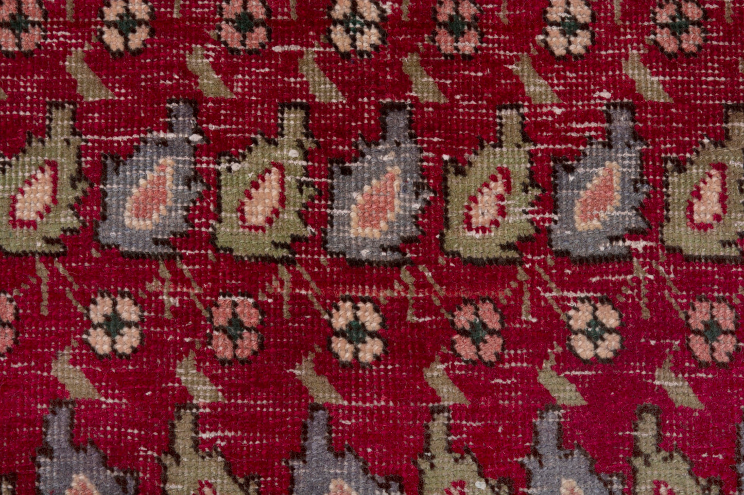 CAN_3937 - 2'8" x 3'11"