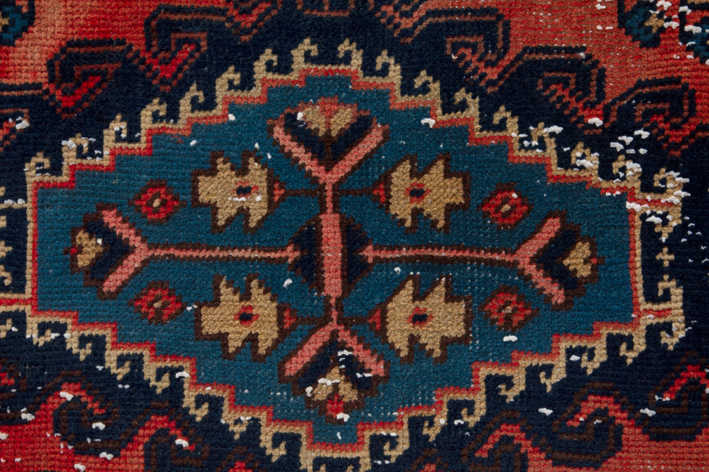 CAN_3981 - 2'2" x 5'8"