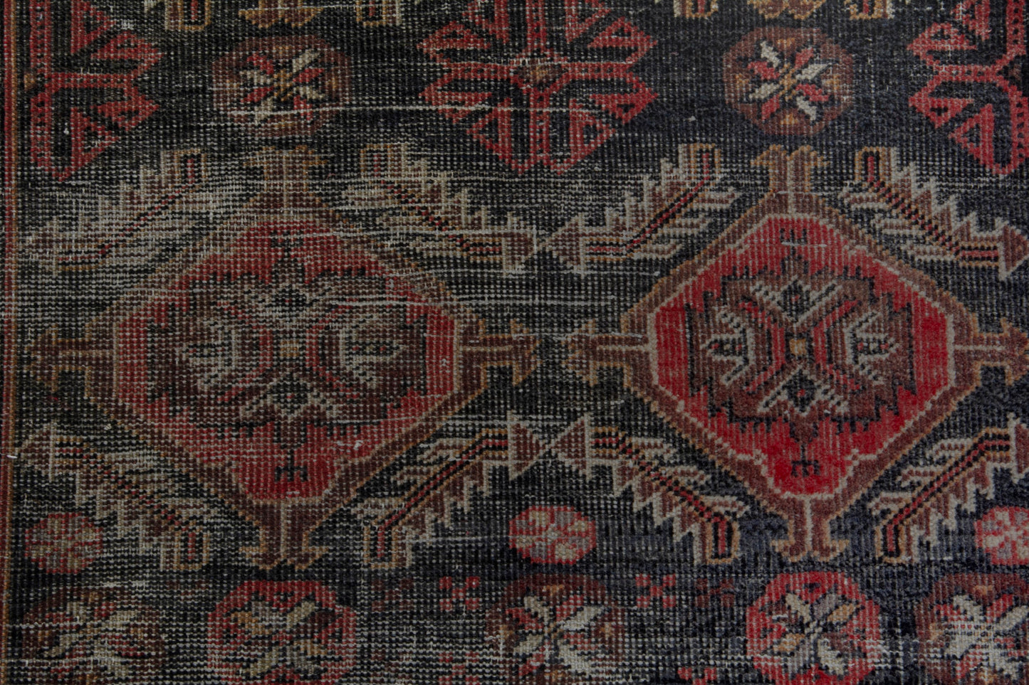 CAN_4001 - 2'11" x 6'1"