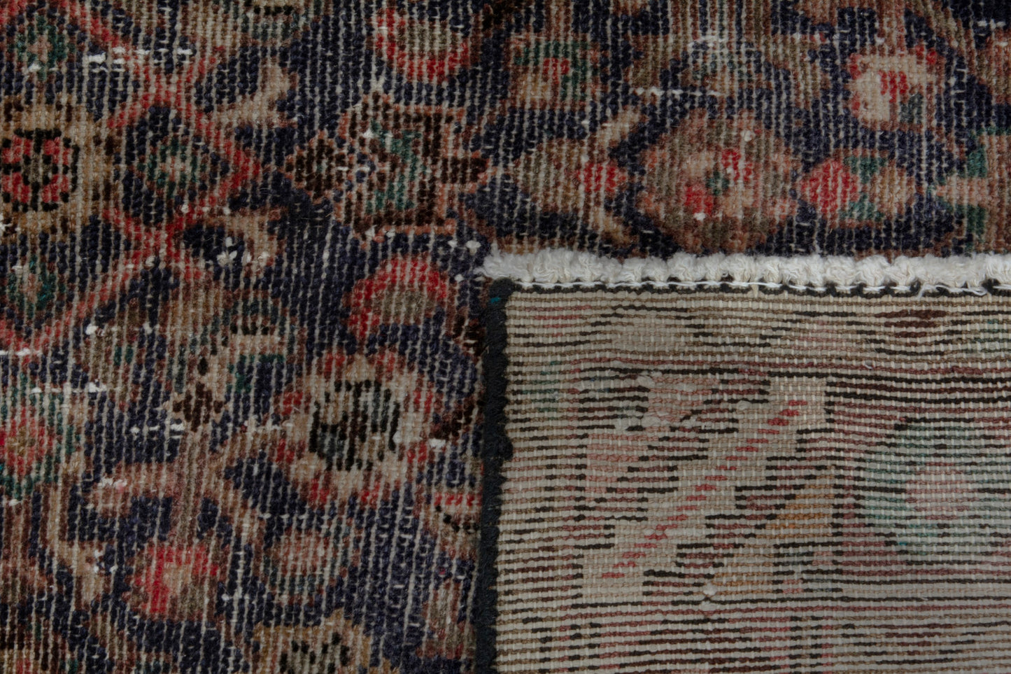 CAN_4008 - 3'5" x 7'1"