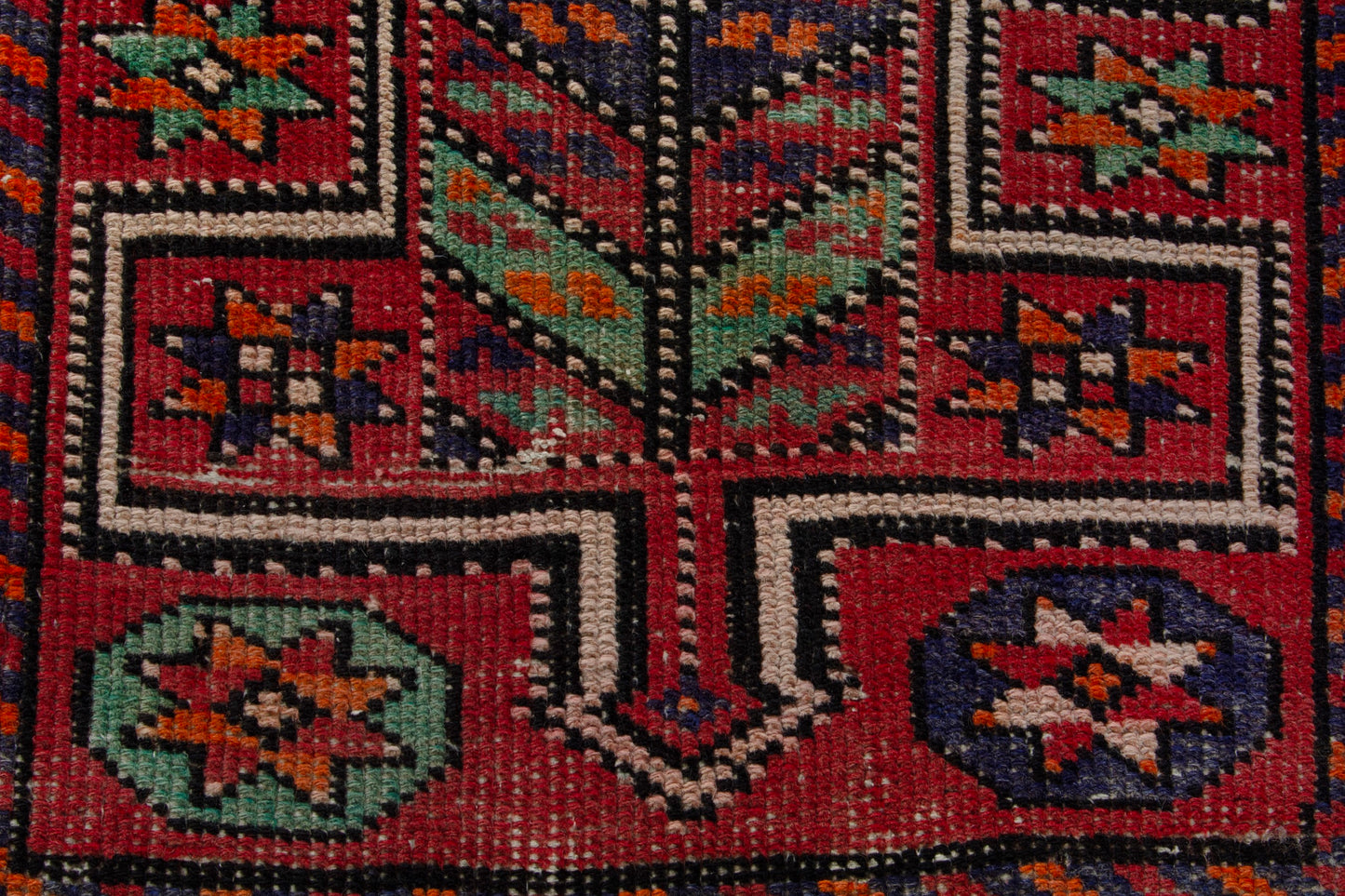 CAN_4022 - 3'10" x 9'5"