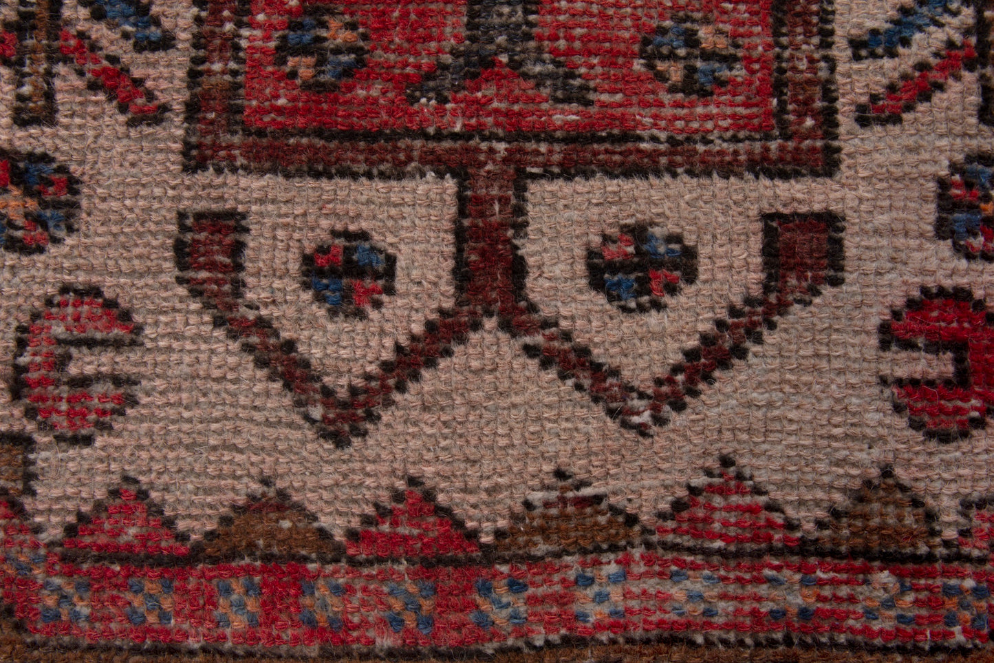 CAN_4032 - 2'7" x 9'1"