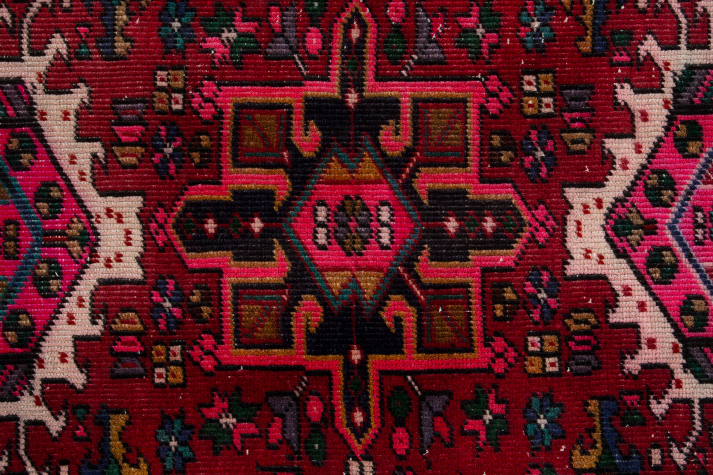 CAN_4047 - 2'11" x 8'11"