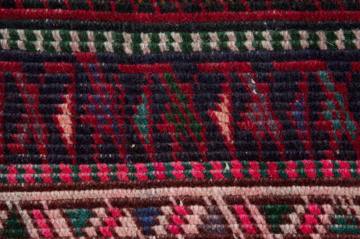 CAN_4047 - 2'11" x 8'11"