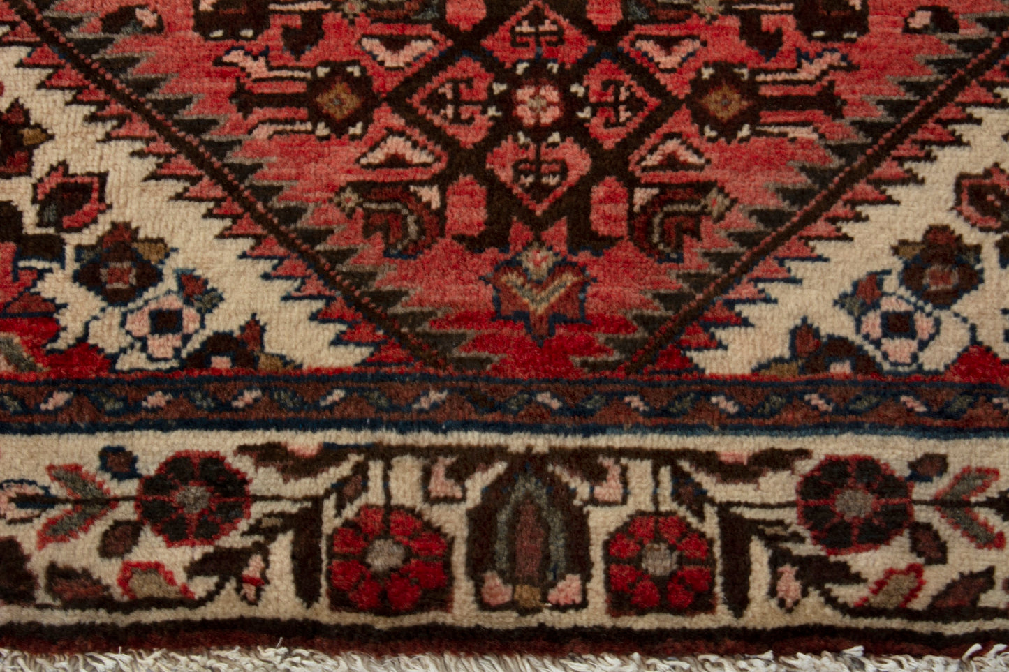 CAN_4053 - 3'6" x 10'3"