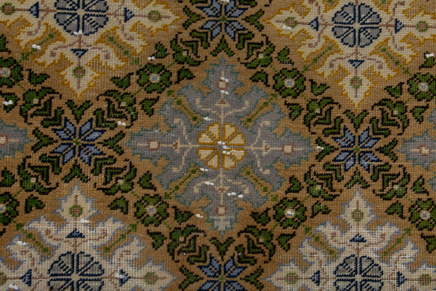 CAN_4090 - 8'8" x 12'4"