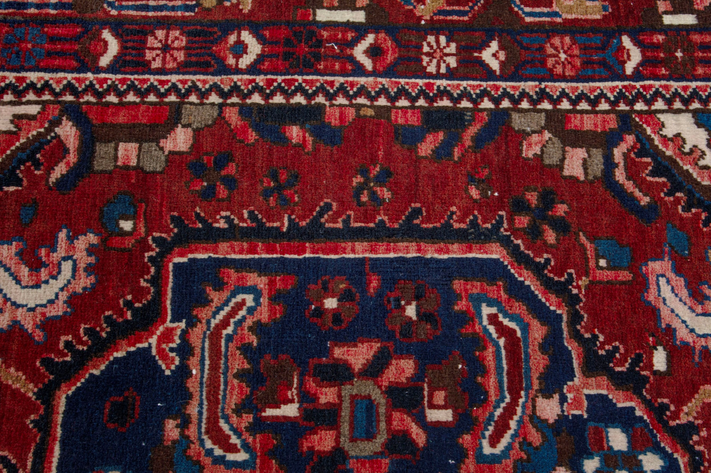 CAN_4101 - 6'9" x 10'3"
