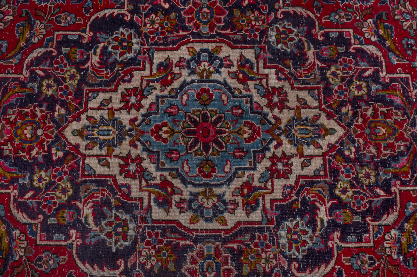 CAN_4105 - 8'1" x 11'4"