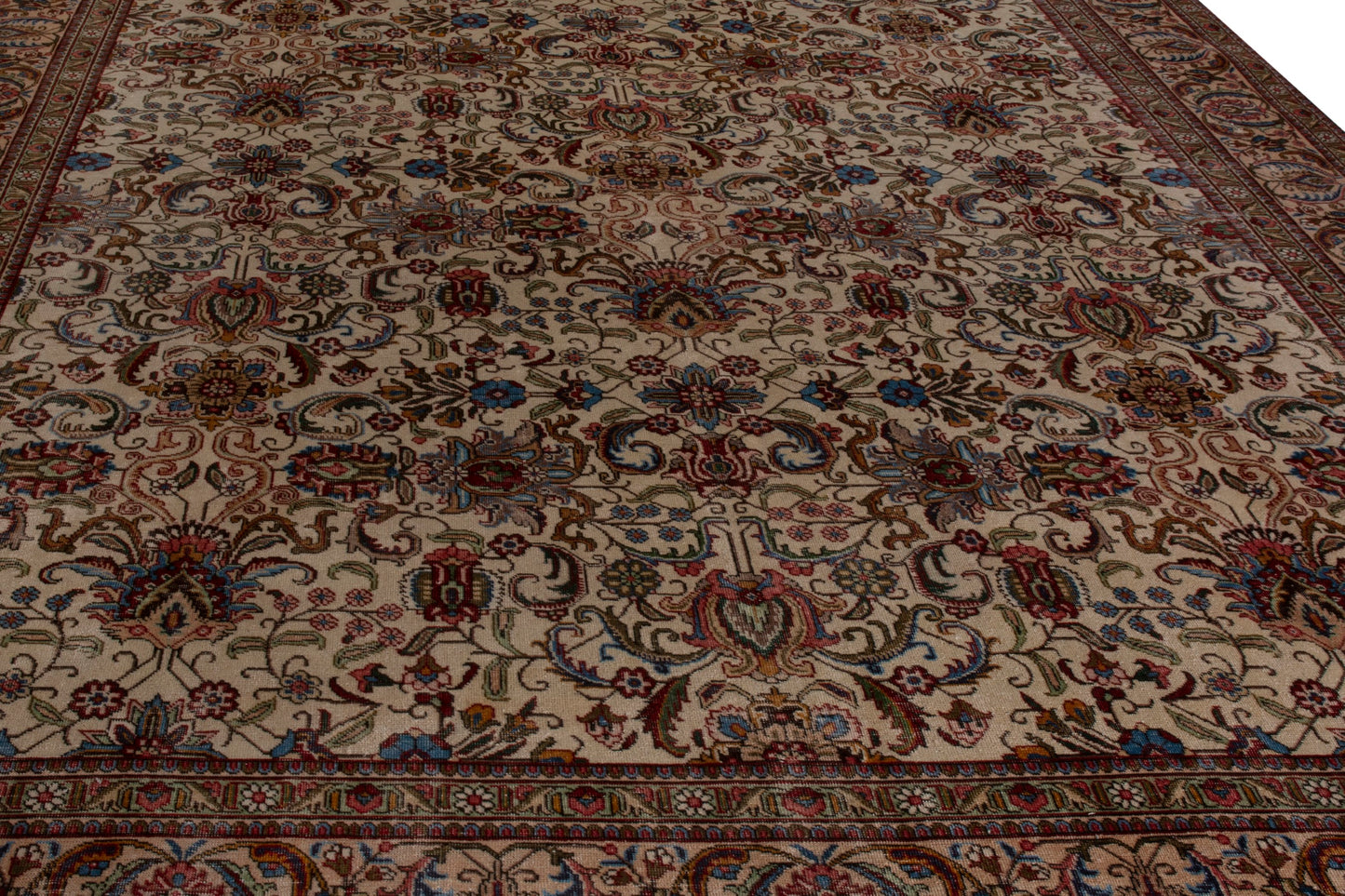CAN_4139 - 9'8" x 13'1"
