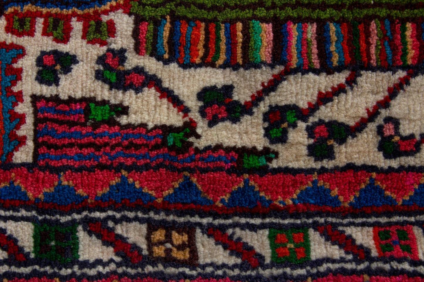 CAN_4213 - 2'2" x 3'3"