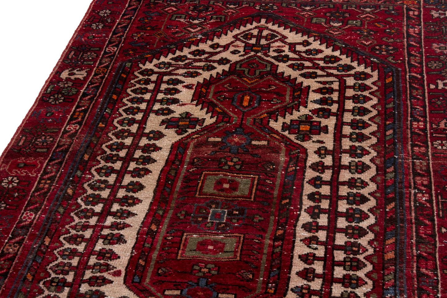 CAN_4224 - 4'1" x 7'5"