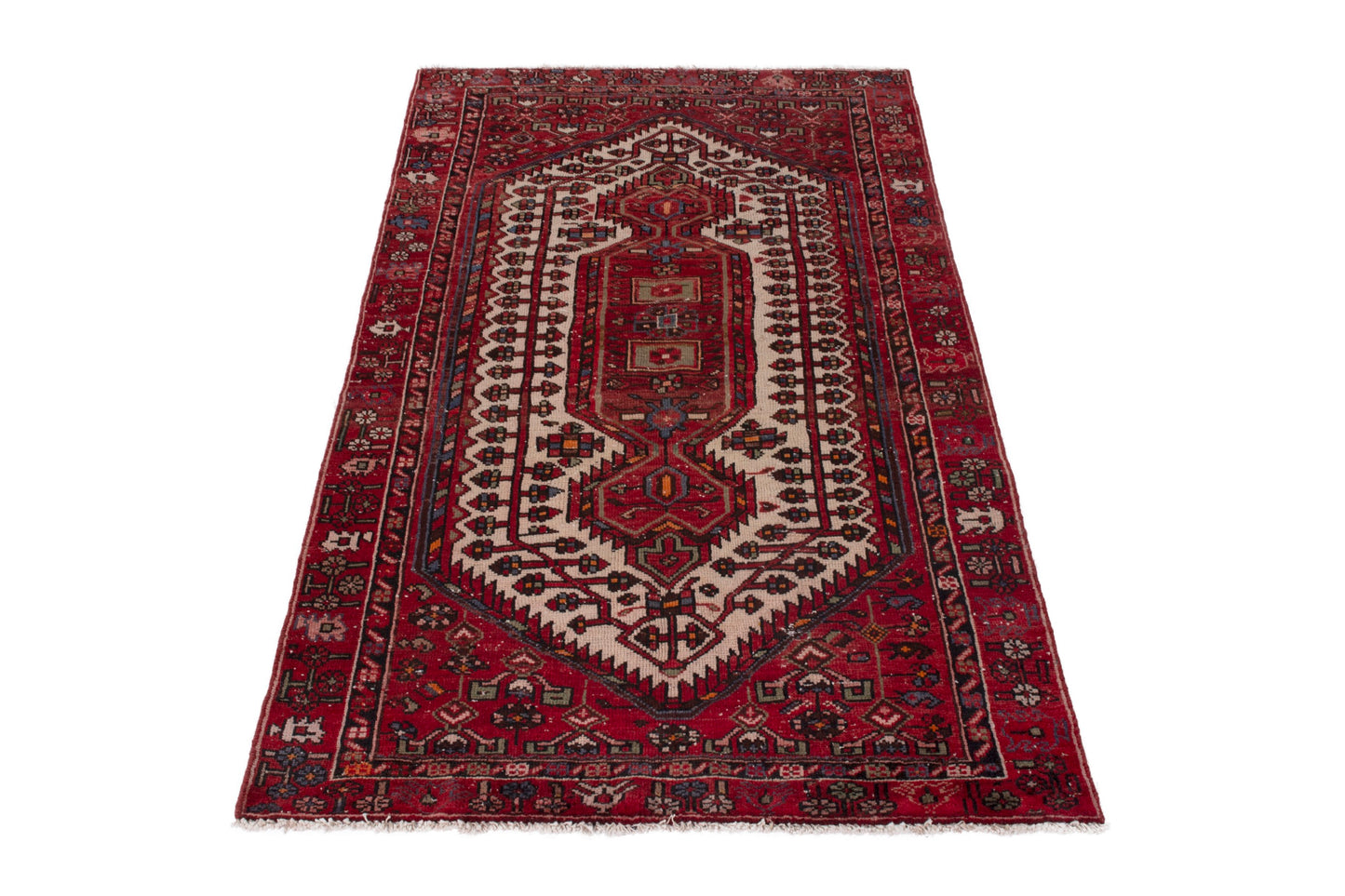 CAN_4224 - 4'1" x 7'5"