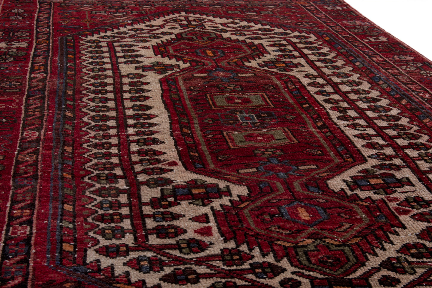 CAN_4224 - 4'1" x 7'5"