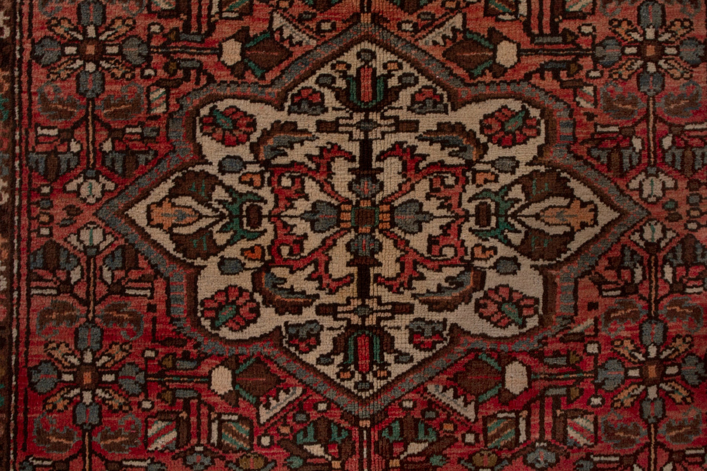 CAN_4226 - 4'11" x 10'4"