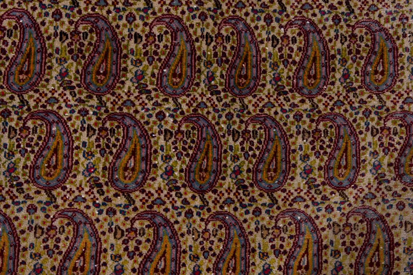 CAN_4242 - 5'8" x 9'1"
