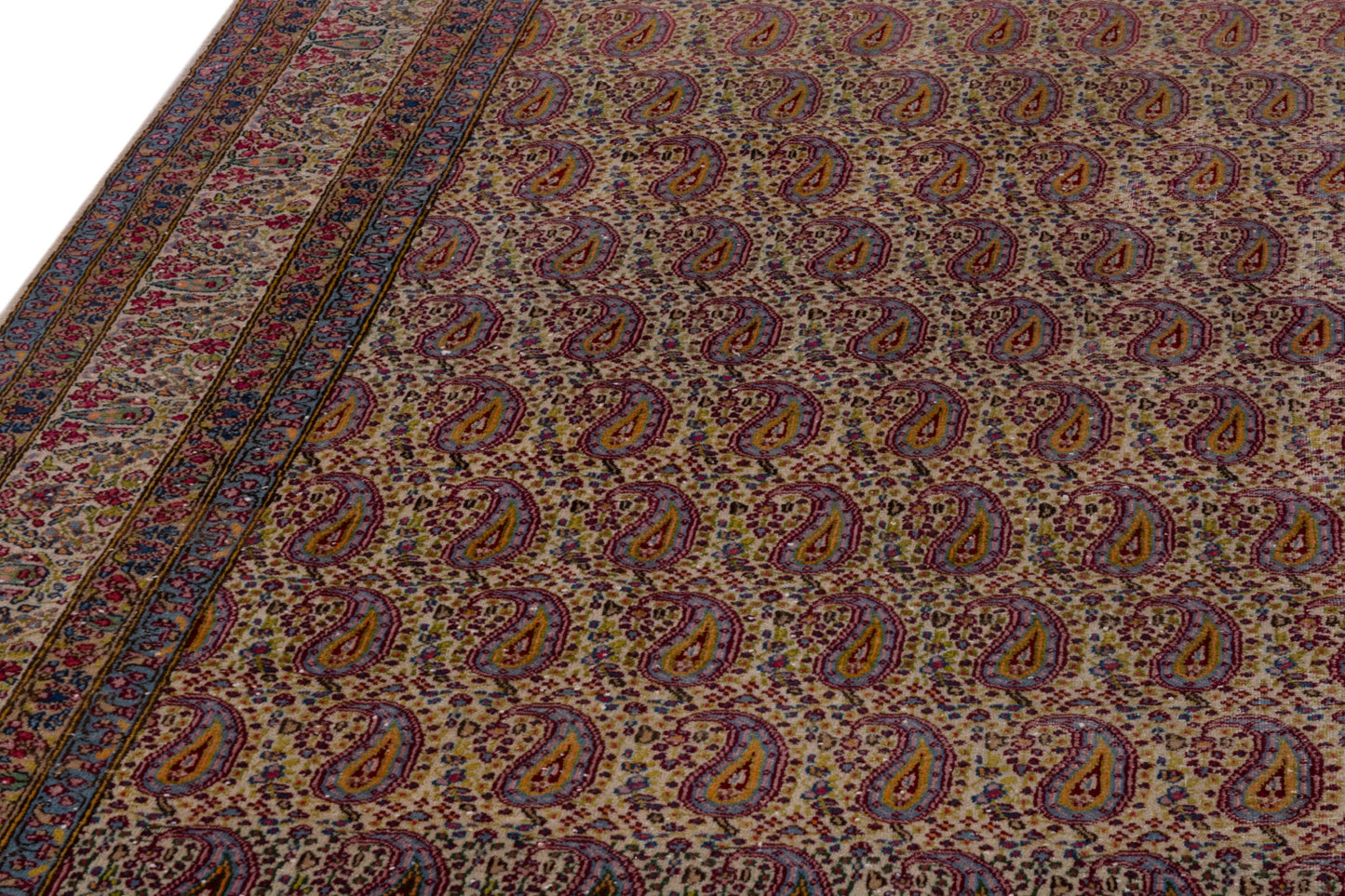 CAN_4242 - 5'8" x 9'1"