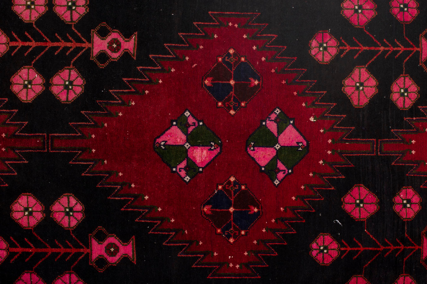 CAN_4290 - 5'3" x 9'3"