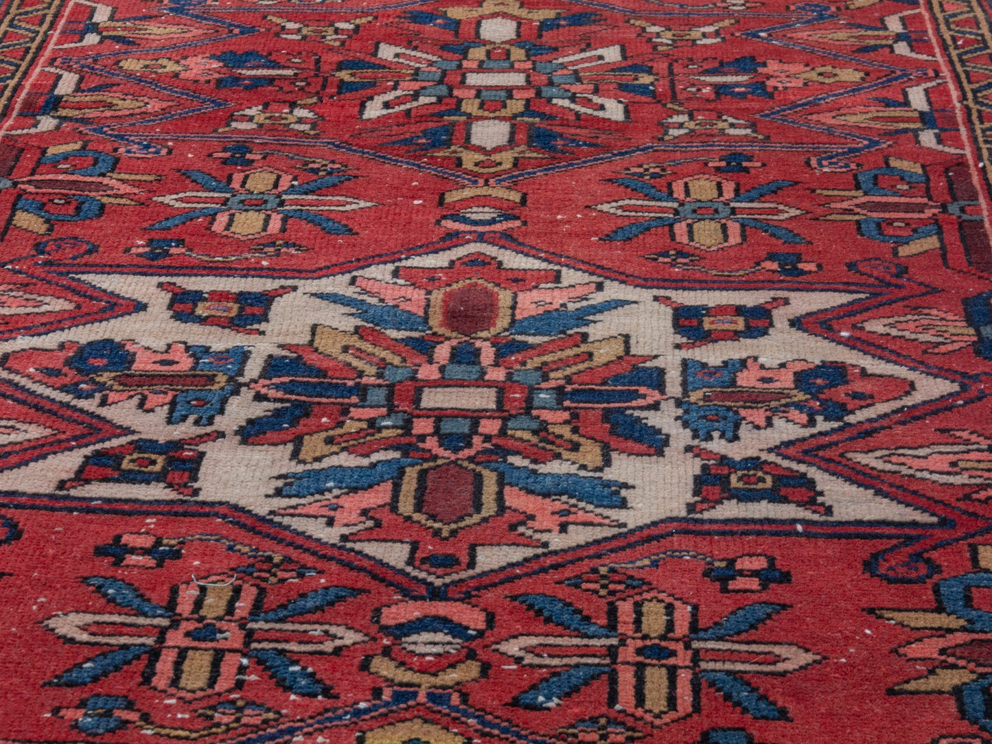 CAN_4339 - 2'6" x 9'8"