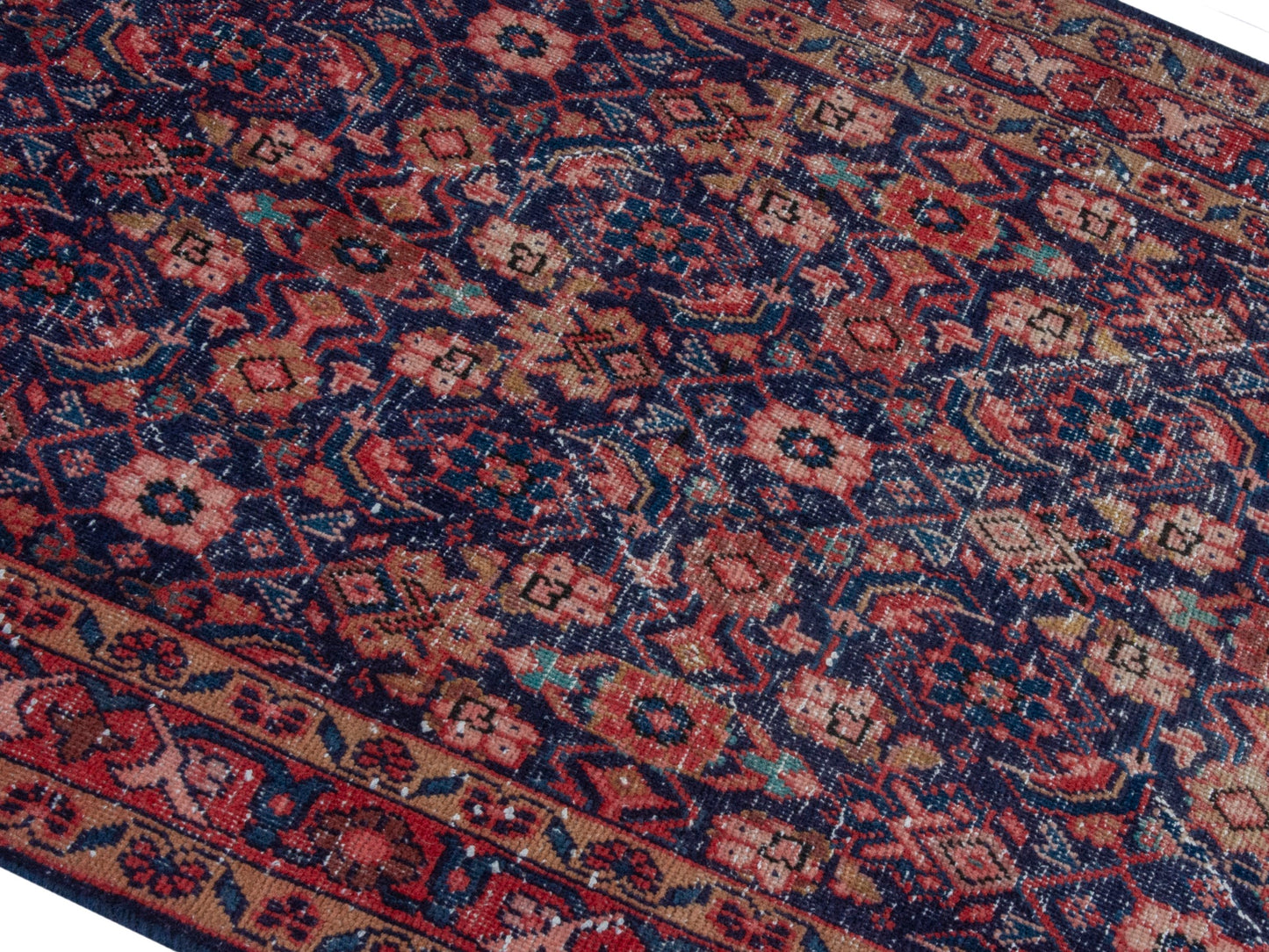 CAN_4340 - 3'3" x 10'2"