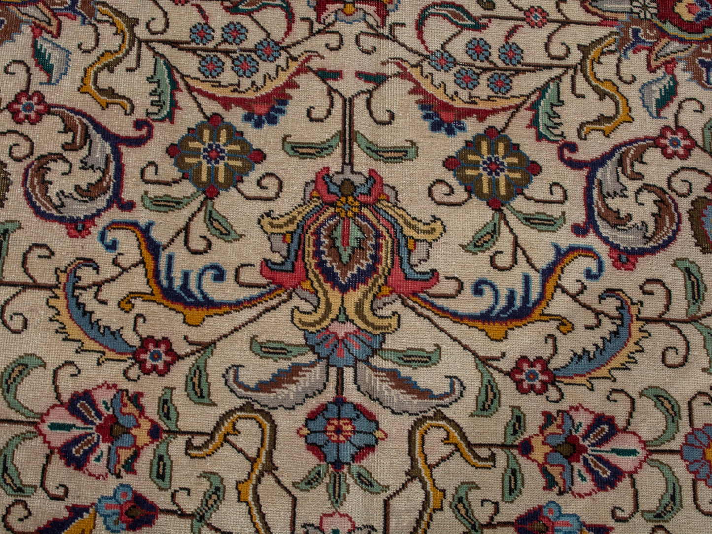 CAN_4383 - 9'8" x 12'10"
