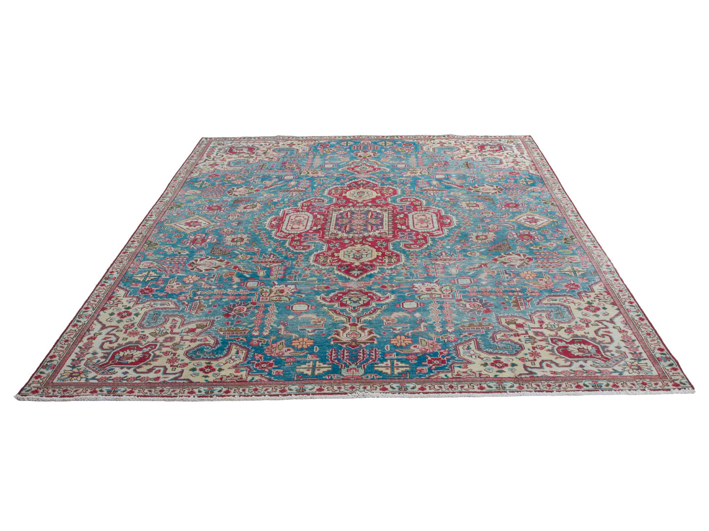 CAN_4386 - 7'10" x 11'2"