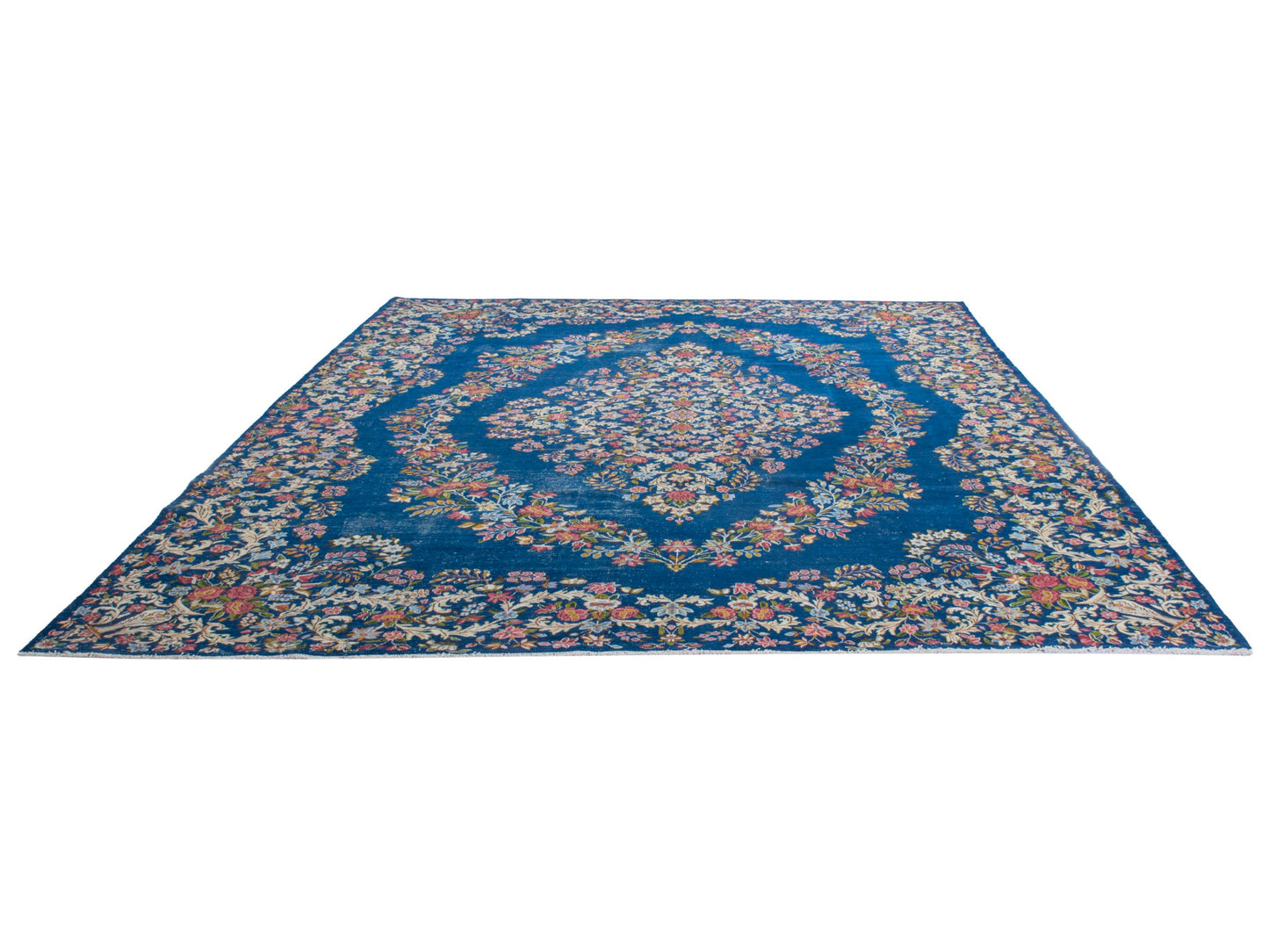 CAN_4389 - 9'11" x 13'7"