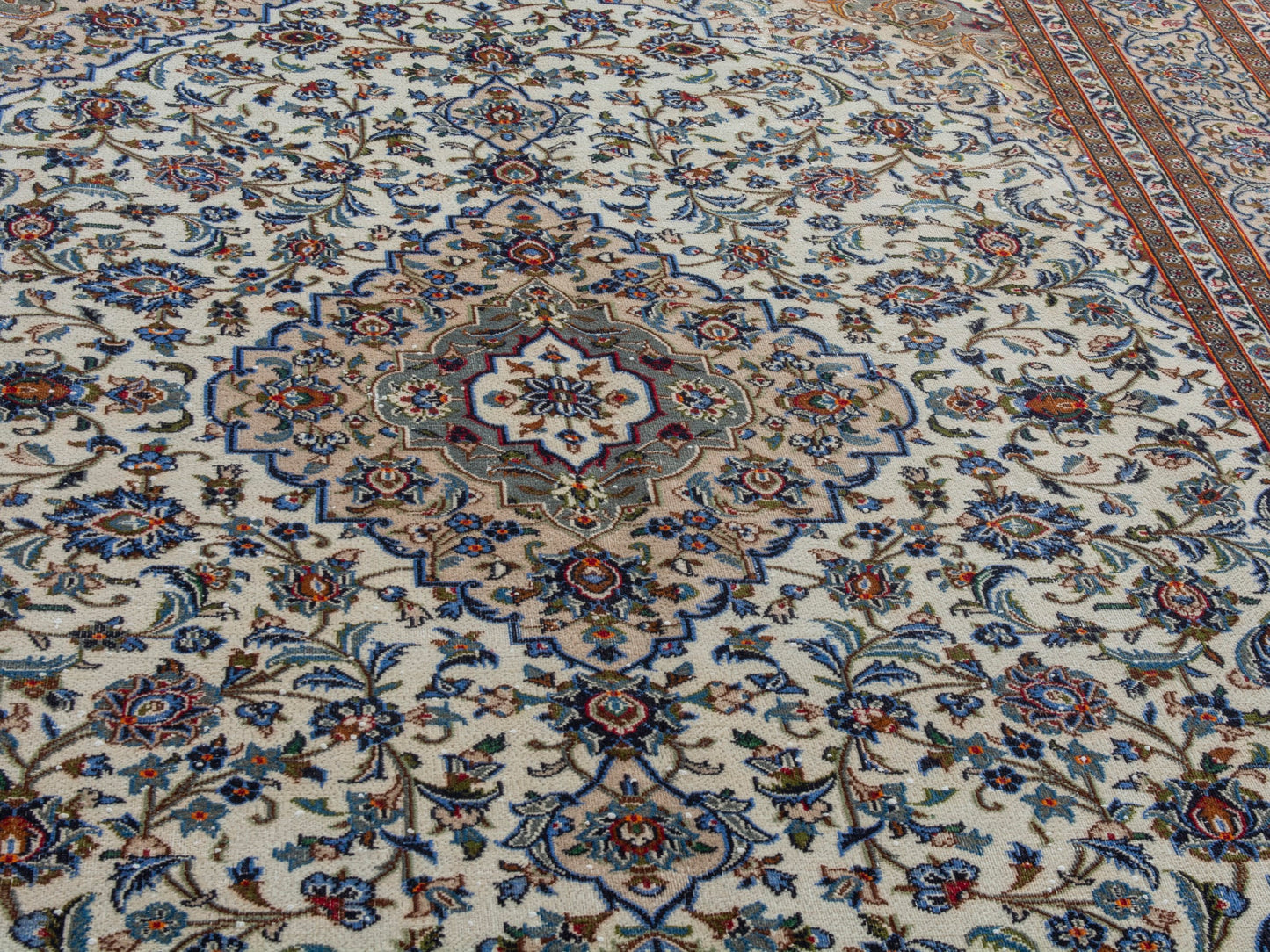 CAN_4390 - 8' x 10'11"