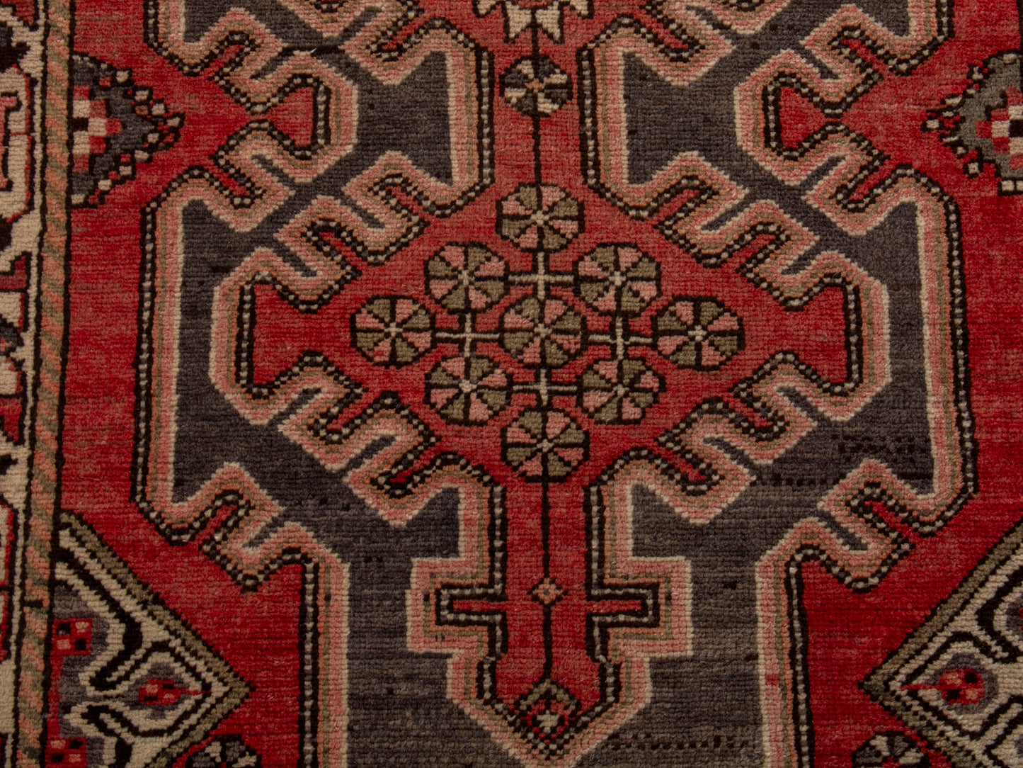 CAN_4647 - 3'1" x 4'8"