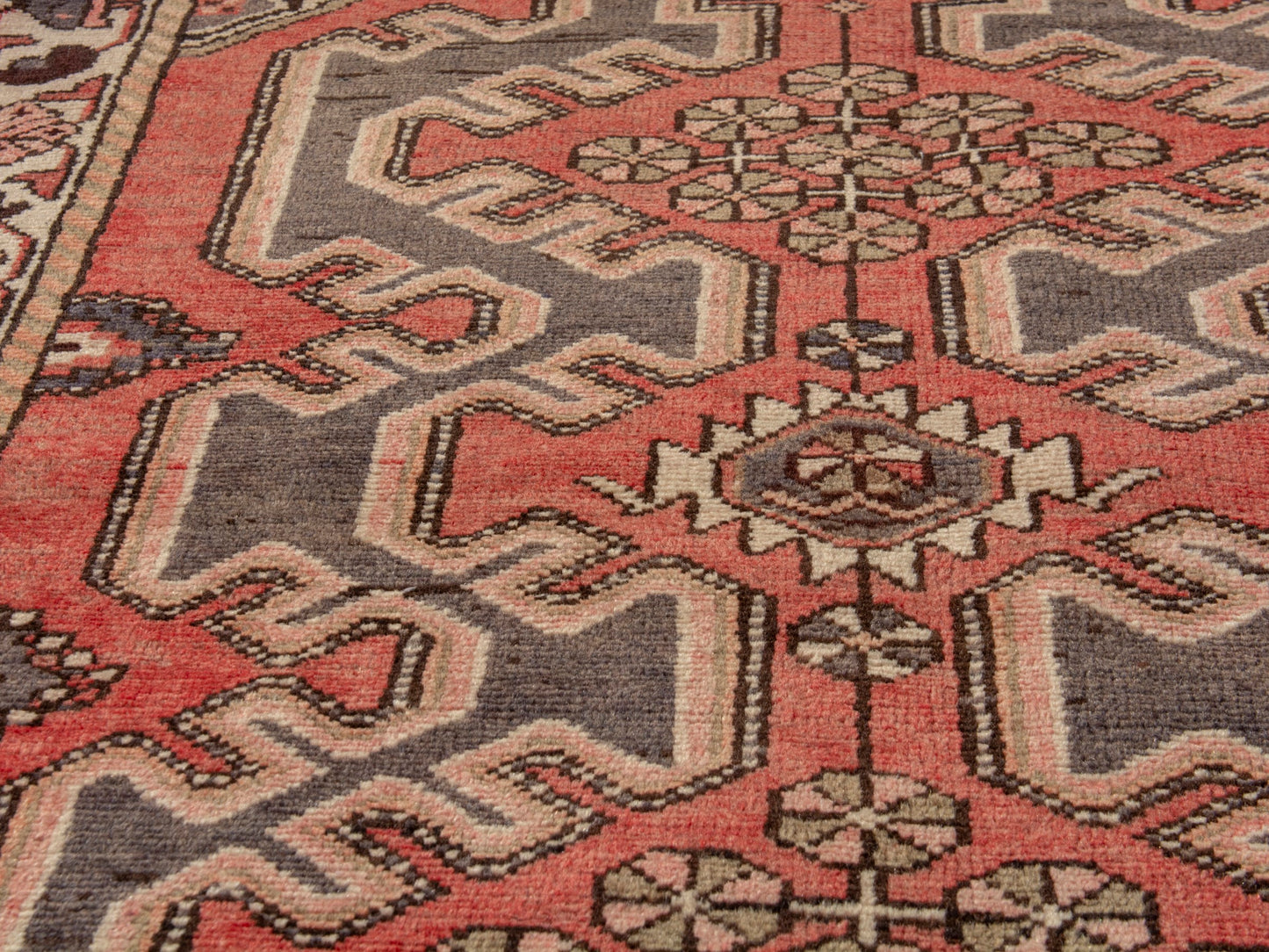CAN_4647 - 3'1" x 4'8"
