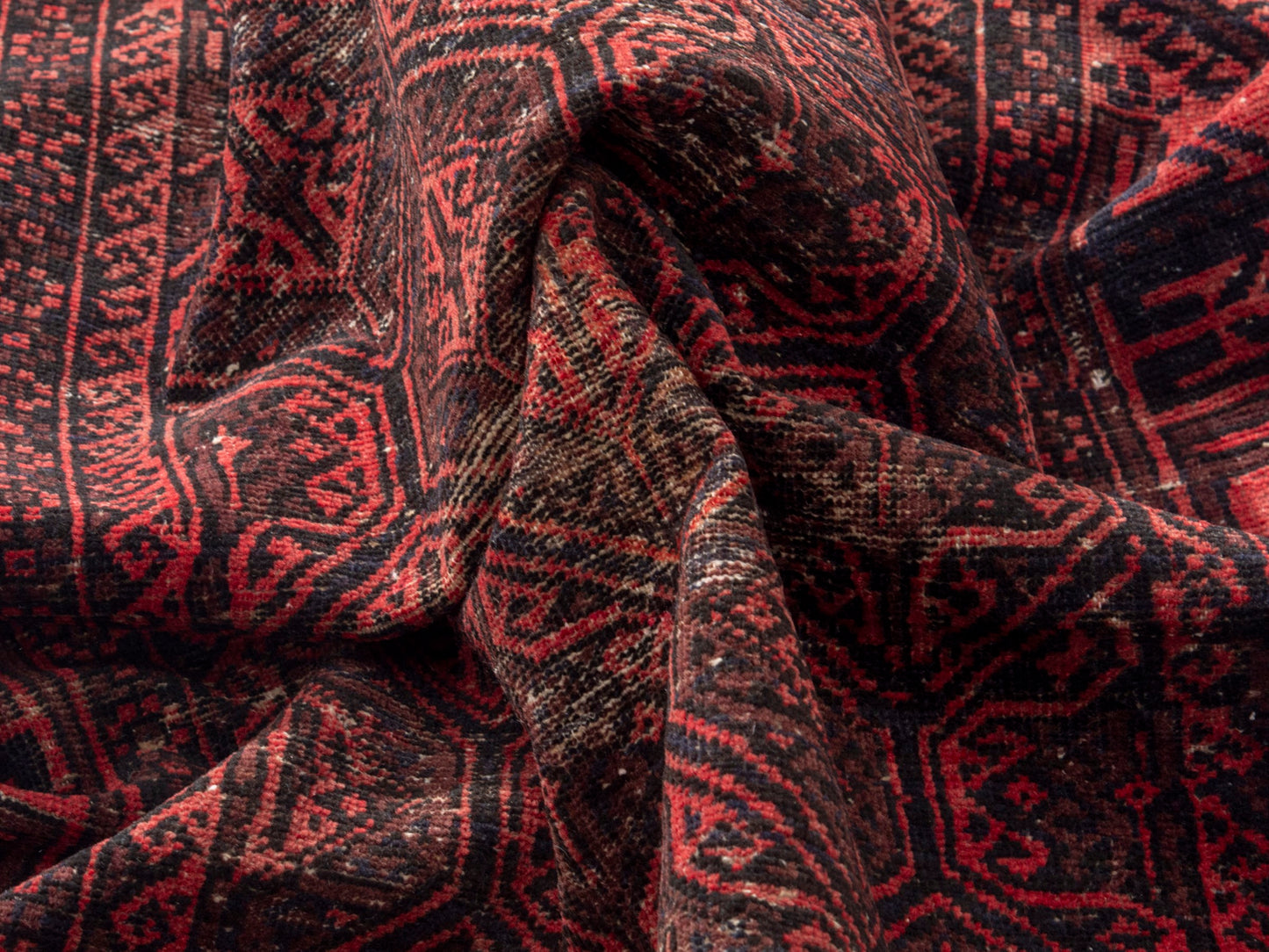 CAN_4666 - 3'4" x 7'7"