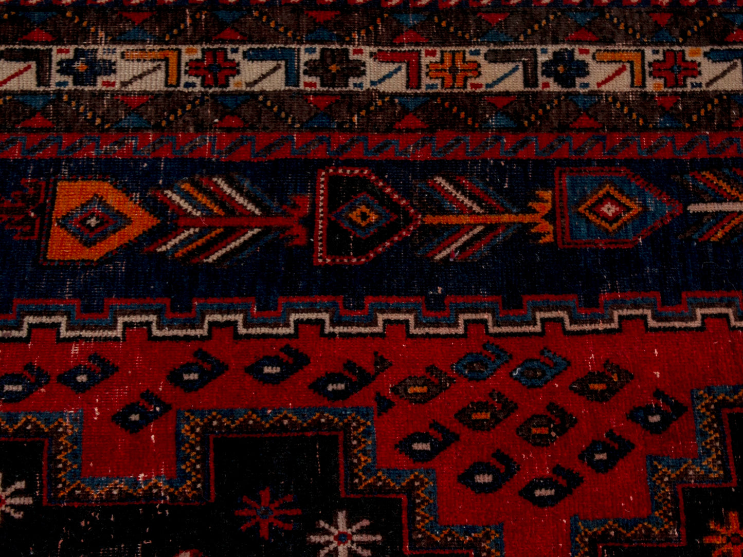 CAN_4691 - 4'11" x 7'6"