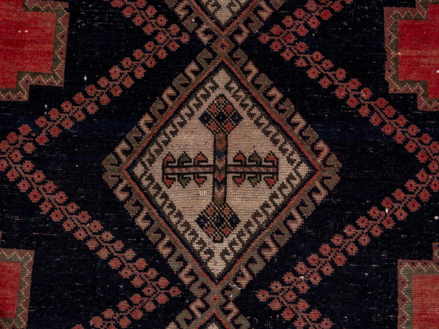 CAN_4693 - 4'11" x 6'8"