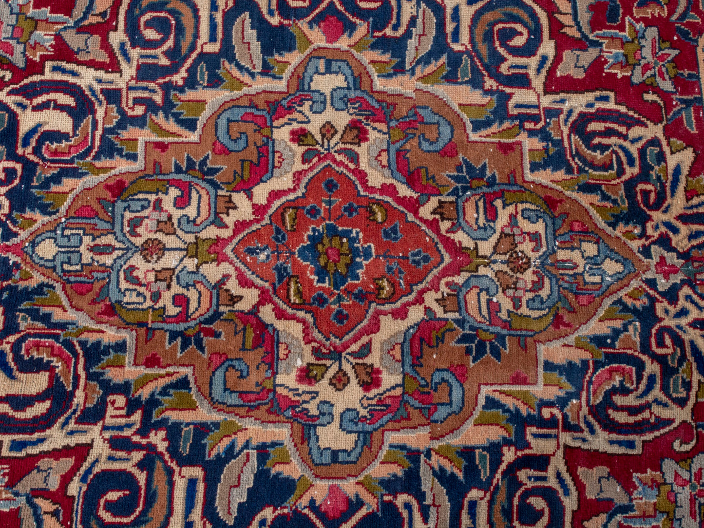 CAN_4706 - 9'11" x 13'